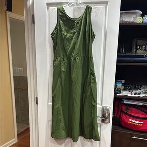 Columbia Green Sleeveless Dress